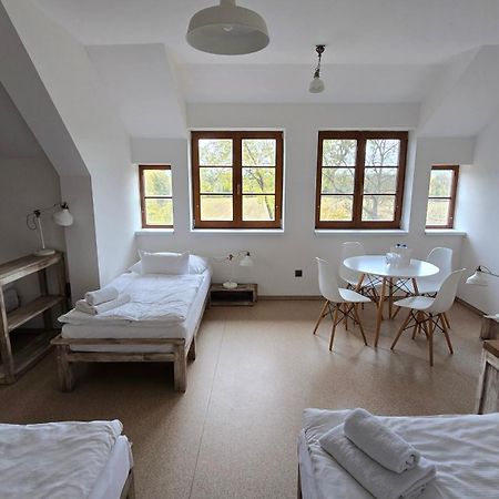 Dvur Perlova Voda Budyne nad Ohri Extérieur photo