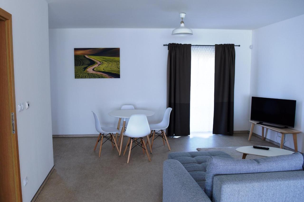 Dvur Perlova Voda Budyne nad Ohri Extérieur photo