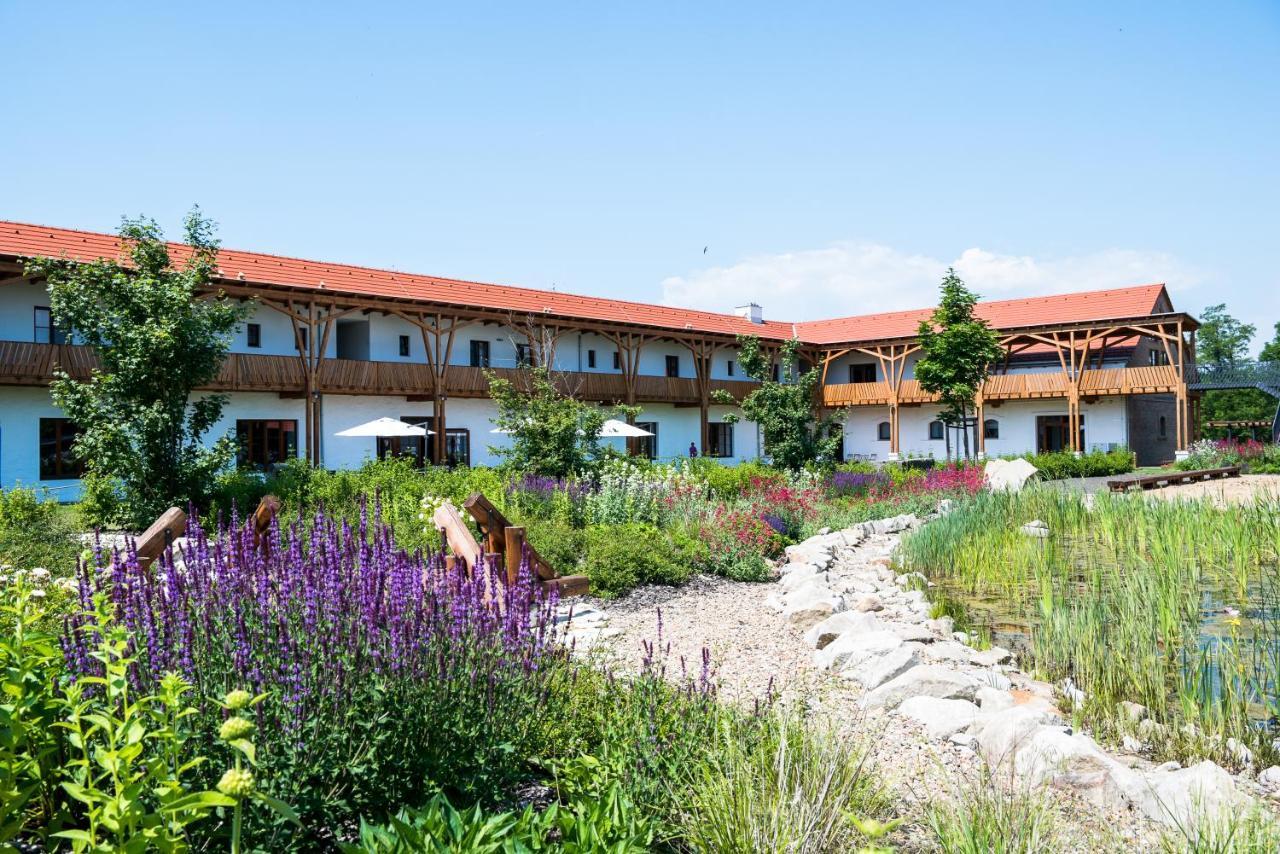 Dvur Perlova Voda Budyne nad Ohri Extérieur photo