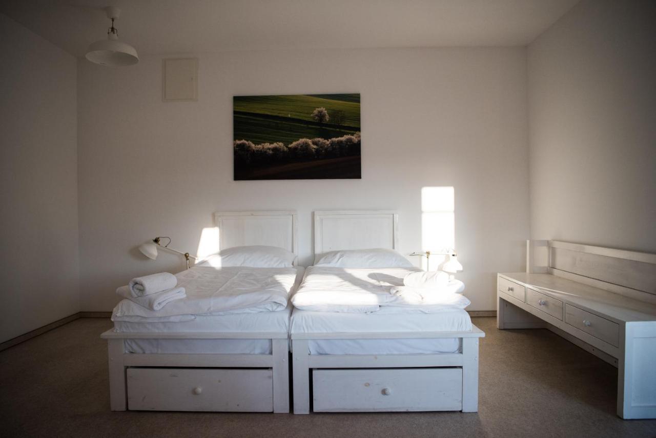 Dvur Perlova Voda Budyne nad Ohri Extérieur photo